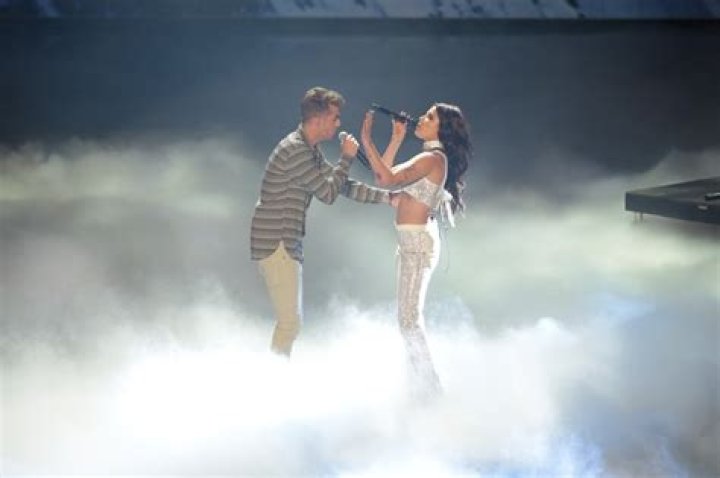 Did The Chainsmokers' Andrew Taggart & Halsey Date? They Certainly Got Up Close & Personal At The VM