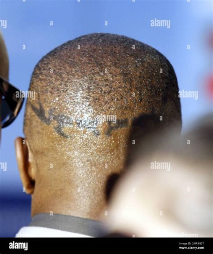 Does Jamie Foxx have a tattoo on the back of his head? Clone conspiracy rages on in wake of recent v