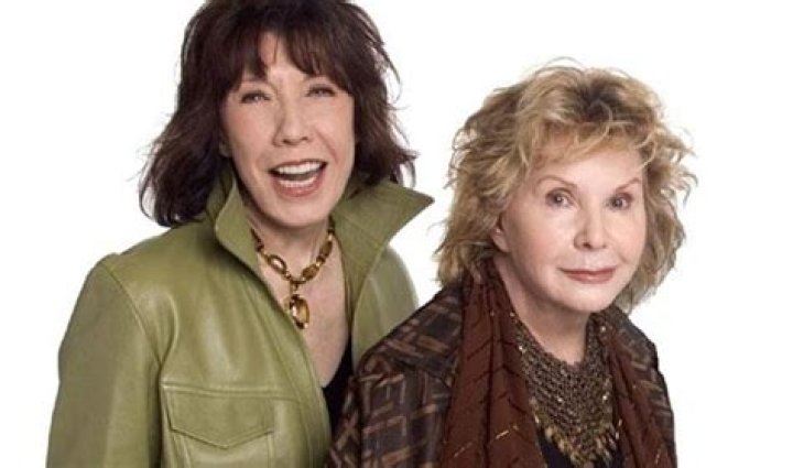 Unveiling The Inspiring Family Behind Lily Tomlin's Success