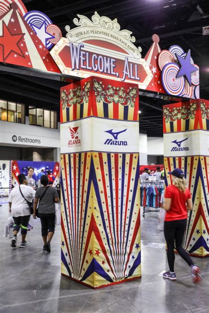 Unveiling Tia Booth's Height: Surprising Insights Revealed