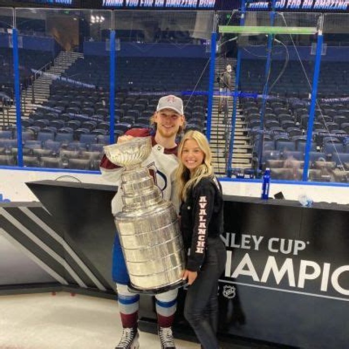 Who Is Bowen Byrams Girlfriend? Hockey Player Family & Relationship Timeline Explore |